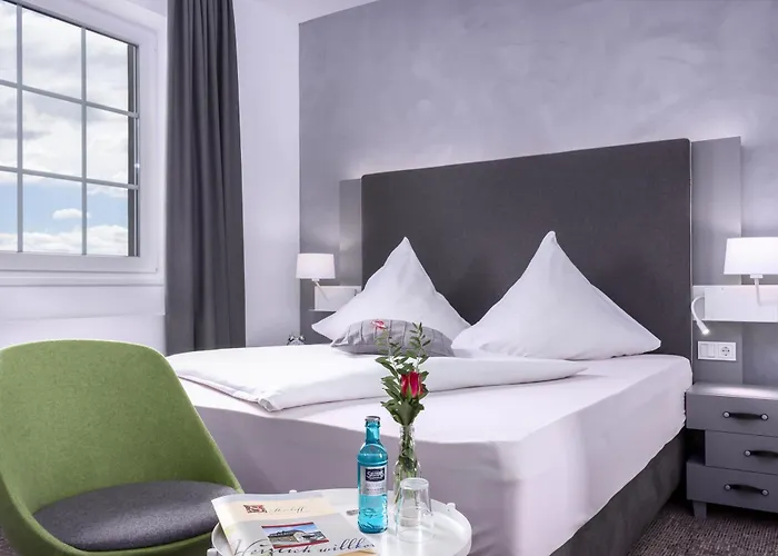 Steinhoff Und Gastronomie מלון Finnentrop